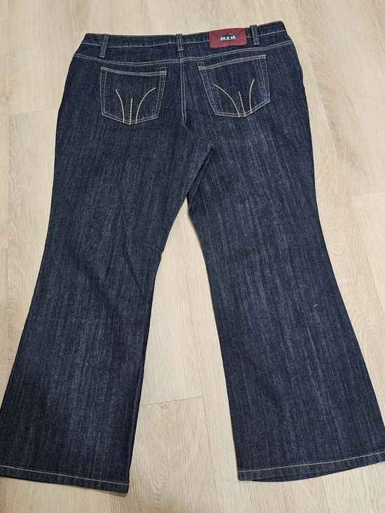 MXM Dark Wash Bootcut Jeans 16P Petite Stretch Mid Rise Classic Denim - Picture 8 of 10